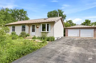 1508 N Poplar St, Holiday Hills, IL 60051 - Photo 1