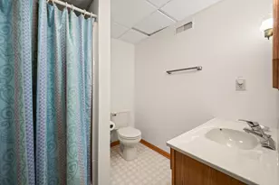915 Foxpointe Dr, Sycamore, IL 60178 - Photo 24