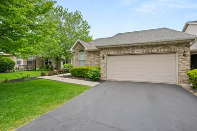 915 Foxpointe Drive, Sycamore, IL 60178 - Photo 28