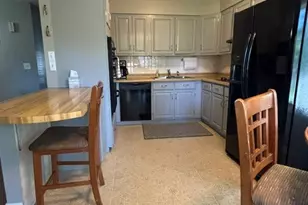 203 Cedarwood Ln, Antioch, IL 60002 - Photo 16