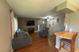 203 Cedarwood Ln, Antioch, IL 60002 - Photo 14
