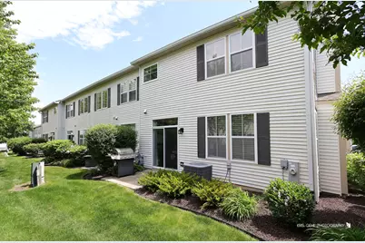 2888 Falling Waters Drive, Lindenhurst, IL 60046 - Photo 24