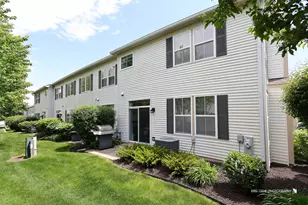 2888 Falling Waters Dr, Lindenhurst, IL 60046 - Photo 24