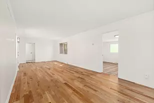 1010 Osage Dr, McHenry, IL 60051 - Photo 6