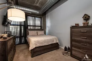 1070 W 15th St, Chicago, IL 60608 - Photo 10