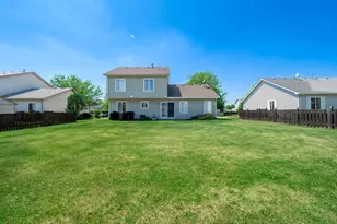 628 Osbron St, Plano, IL 60545 - Photo 4