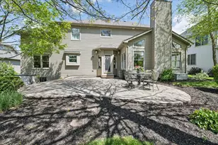 2119 W Thornwood Dr, South Elgin, IL 60177 - Photo 28