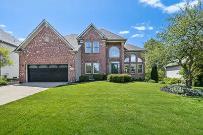 2119 W Thornwood Drive, South Elgin, IL 60177 - Photo 1