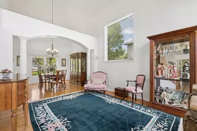 2119 W Thornwood Drive, South Elgin, IL 60177 - Photo 6