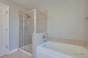 2460 Violet St, Glenview, IL 60026 - Photo 18