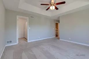 2460 Violet St, Glenview, IL 60026 - Photo 16