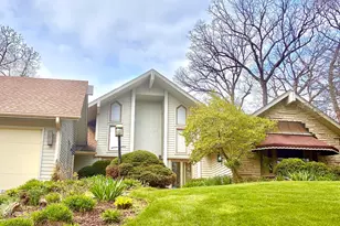 12604 S Hillcreek Dr, Palos Park, IL 60464 - Photo 2
