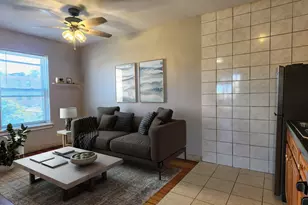 4764 N Virginia Ave, Chicago, IL 60625 - Photo 2