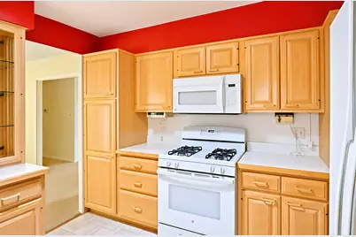 1132 Millburn Court, Saint Charles, IL 60174 - Photo 10