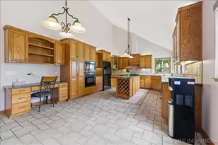 6740 Sundown Ln, Yorkville, IL 60560 - Photo 6