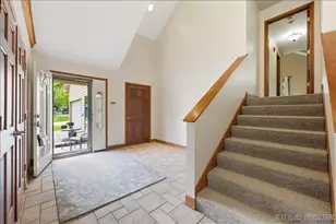 6740 Sundown Ln, Yorkville, IL 60560 - Photo 4