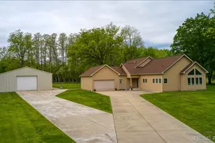6740 Sundown Ln, Yorkville, IL 60560 - Photo 1