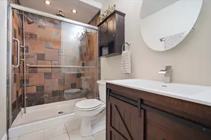 2706 Stratmoor Dr, Bloomington, IL 61705 - Photo 22
