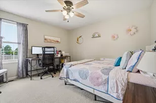 2706 Stratmoor Dr, Bloomington, IL 61705 - Photo 18