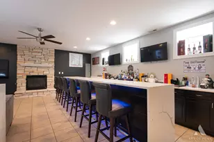 11241 S Central Park Ave, Chicago, IL 60655 - Photo 16