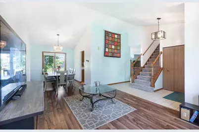 1069 Waterford Road, Bartlett, IL 60103 - Photo 2