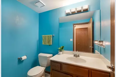 1069 Waterford Road, Bartlett, IL 60103 - Photo 8