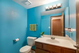 1069 Waterford Rd, Bartlett, IL 60103 - Photo 8