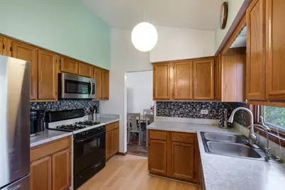 1069 Waterford Road, Bartlett, IL 60103 - Photo 4