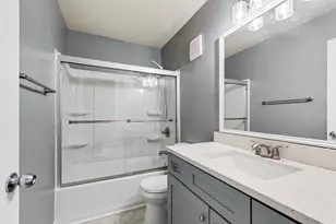 1627 Liberty St, Hanover Park, IL 60133 - Photo 16