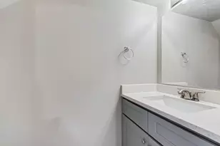 1627 Liberty St, Hanover Park, IL 60133 - Photo 10