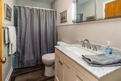 208 S Laurel Avenue, Duquoin, IL 62832 - Photo 18