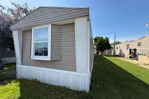 1712 S Dixie Hwy, Crete, IL 60417 - Photo 1