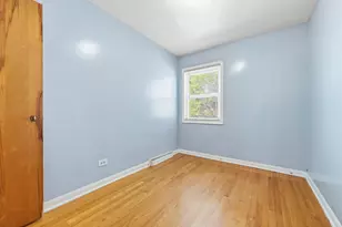 7843 S Yates Blvd, Chicago, IL 60649 - Photo 12