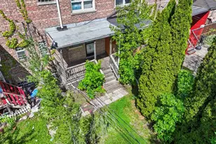 7843 S Yates Blvd, Chicago, IL 60649 - Photo 24