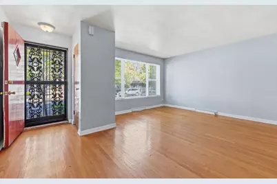 7843 S Yates Boulevard, Chicago, IL 60649 - Photo 4
