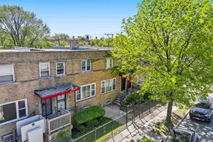 7843 S Yates Blvd, Chicago, IL 60649 - Photo 2