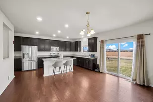 4255 Fraser Cir, Naperville, IL 60564 - Photo 8
