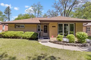 2119 Midway Dr, Rockford, IL 61103 - Photo 2