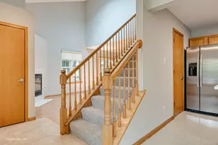 964 Elderberry Cir, Naperville, IL 60563 - Photo 8
