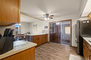 6100 El Morro Ln, Oak Forest, IL 60452 - Photo 8