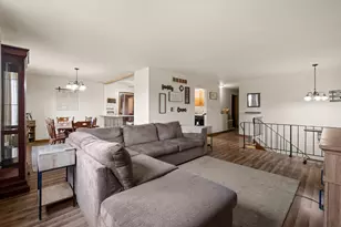 6100 El Morro Ln, Oak Forest, IL 60452 - Photo 6