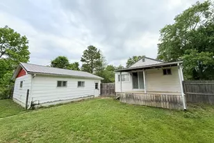 90 Pickering Rd, Harrisburg, IL 62946 - Photo 4