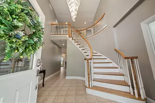 986 E Red Oak St, Addison, IL 60101 - Photo 6
