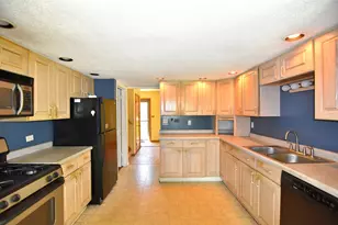 21W620 Park Ave, Lombard, IL 60148 - Photo 8