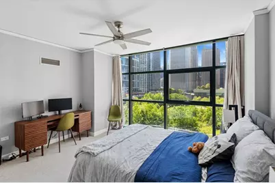 201 N Westshore Drive #903, Chicago, IL 60601 - Photo 10