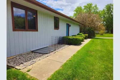 6090 Chatsworth Drive, Rockford, IL 61109 - Photo 32