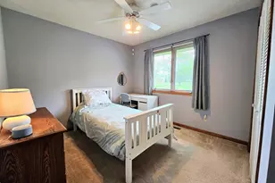 6090 Chatsworth Dr, Rockford, IL 61109 - Photo 16
