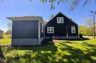 931 Rawson Bridge Rd, Cary, IL 60013 - Photo 4