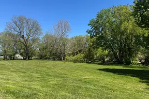 931 Rawson Bridge Rd, Cary, IL 60013 - Photo 36