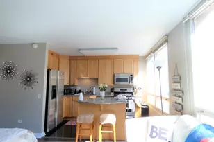33 W Ontario St, Chicago, IL 60654 - Photo 12
